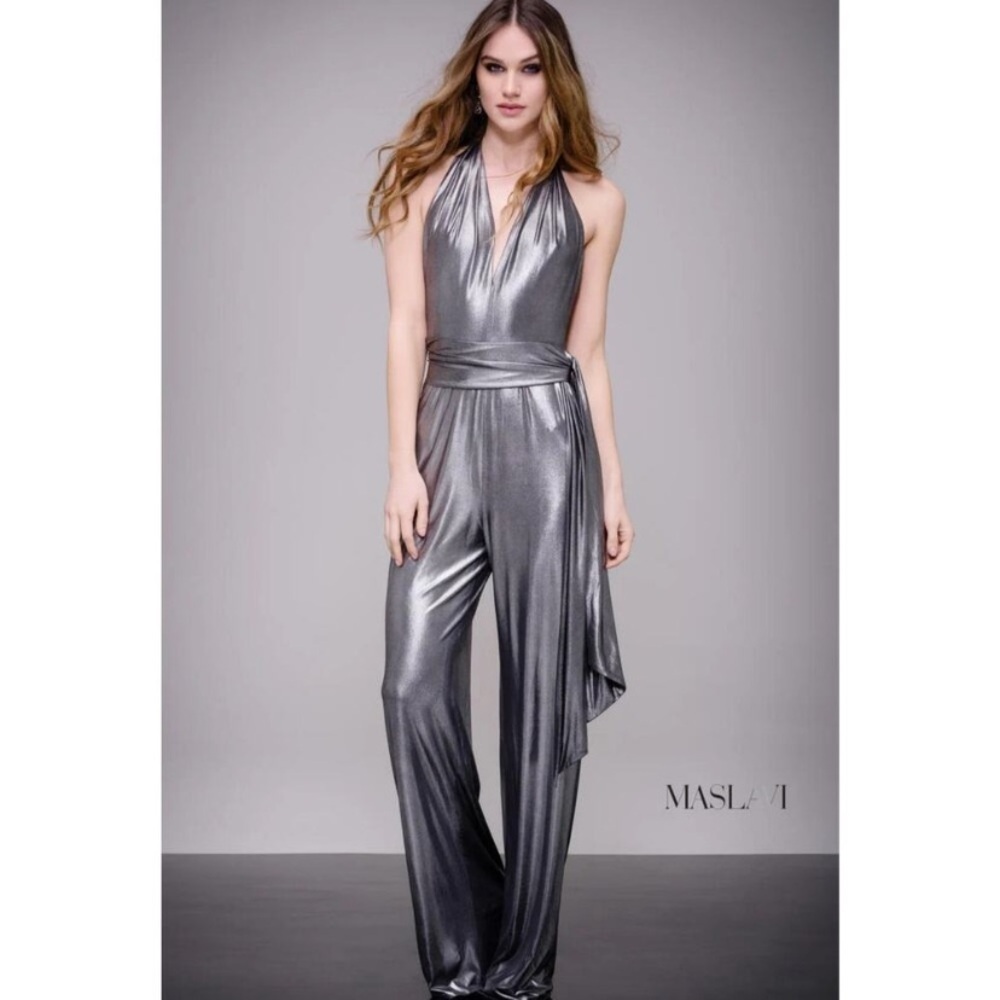 Maslavi by Jovani Silver Metallic V-Neck Wide Leg Jumpsuit size 6 NEW